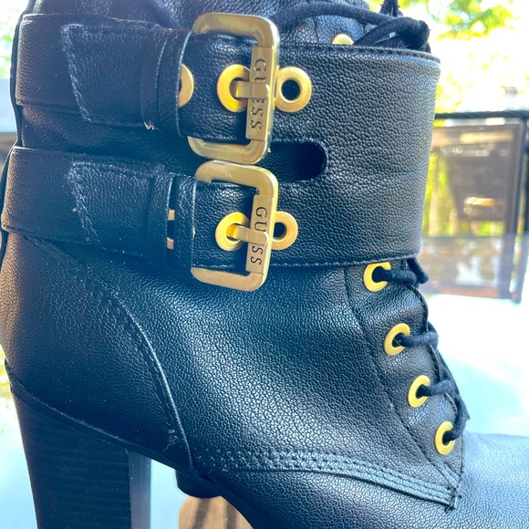 GUESS: Boots lace and buckle ankle boots 4” heels, slight front platform. - Picture 3 of 9